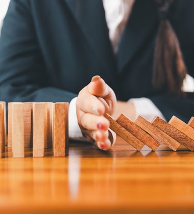 Leading from the Middle in Turbulent Systems